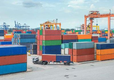 中美貿(mào)易減少30%,誰是受益者